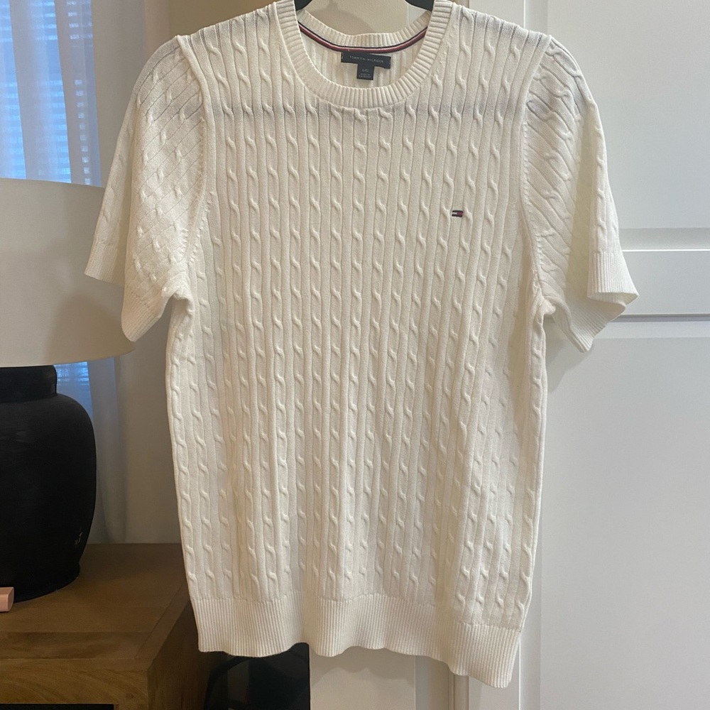 Tommy Hilfiger women’s Cream Cable Knit Crewneck Sweater
